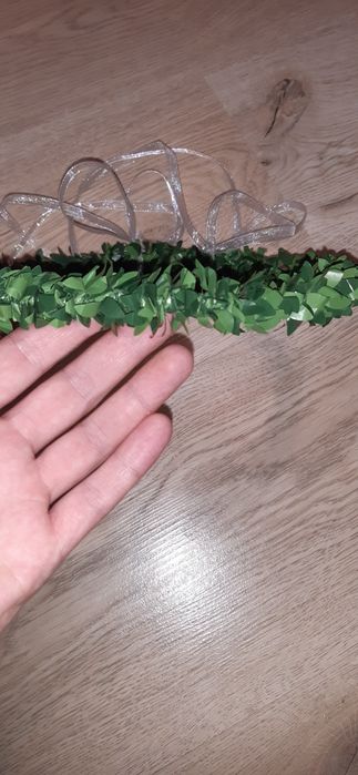 Wianek z drobniutkich listków
