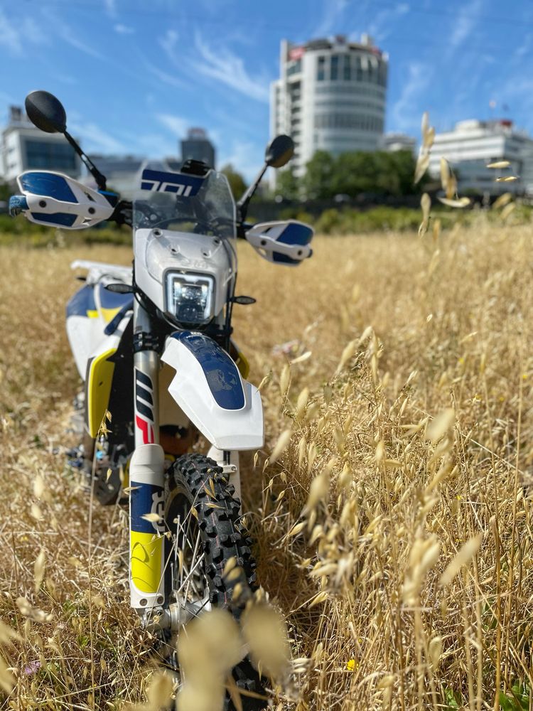 Husqvarna 701 Enduro
