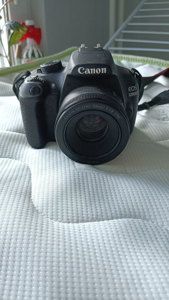 Canon 1200D lustrzanka 2x bateria