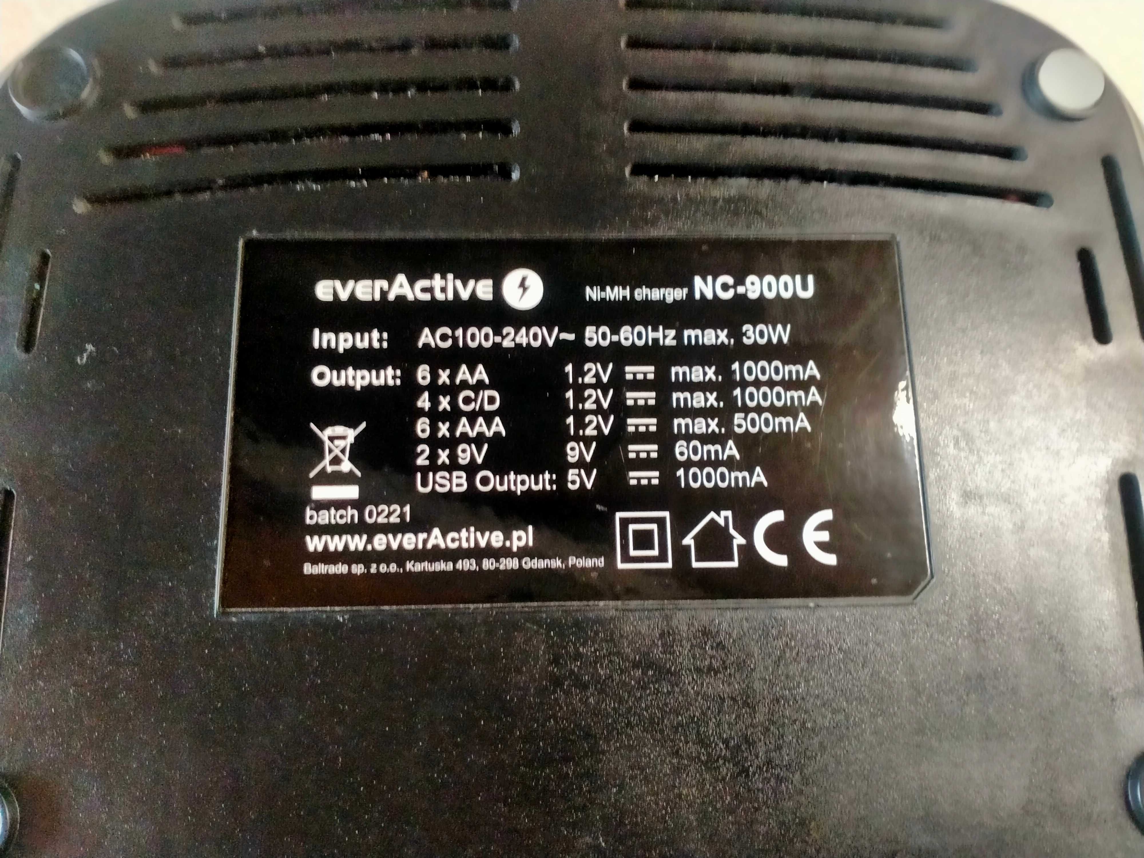 EverActive - Ładowarka mikroprocesorowa NC900U