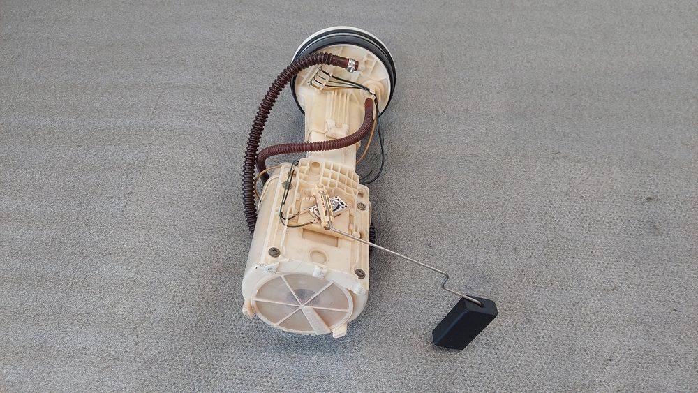 Bomba de combustível AUDI A4 (8E2, B6)