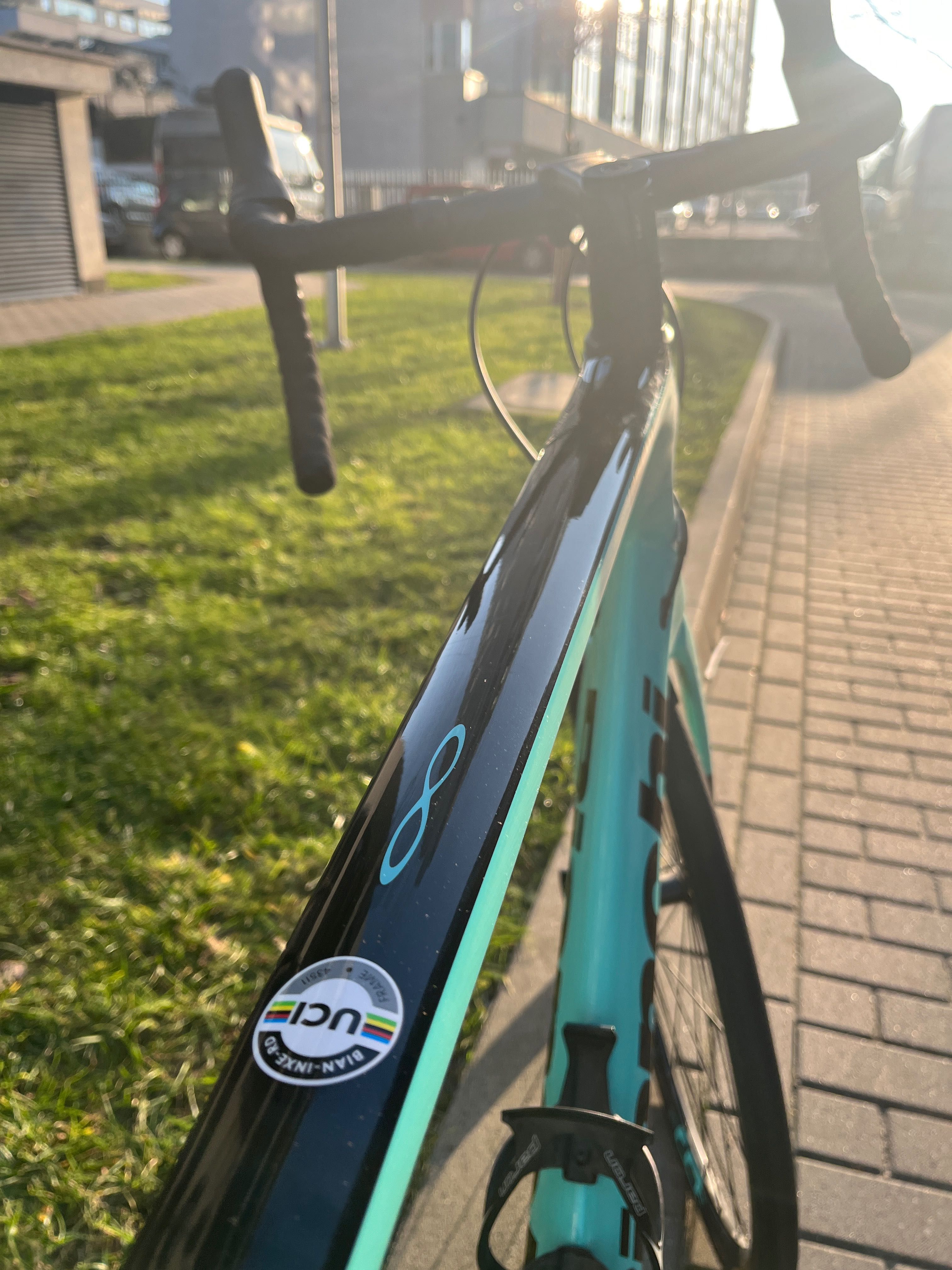 BIANCHI Infinito XE disc ULTEGRA rozm. 59 CELESTE
