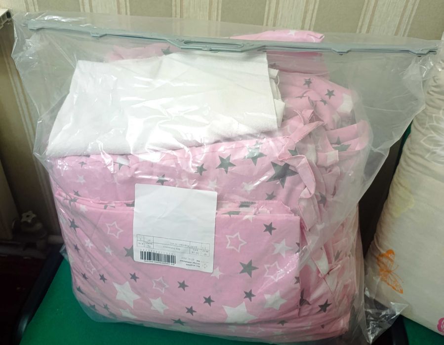 Дитяче ліжечко з матрасом