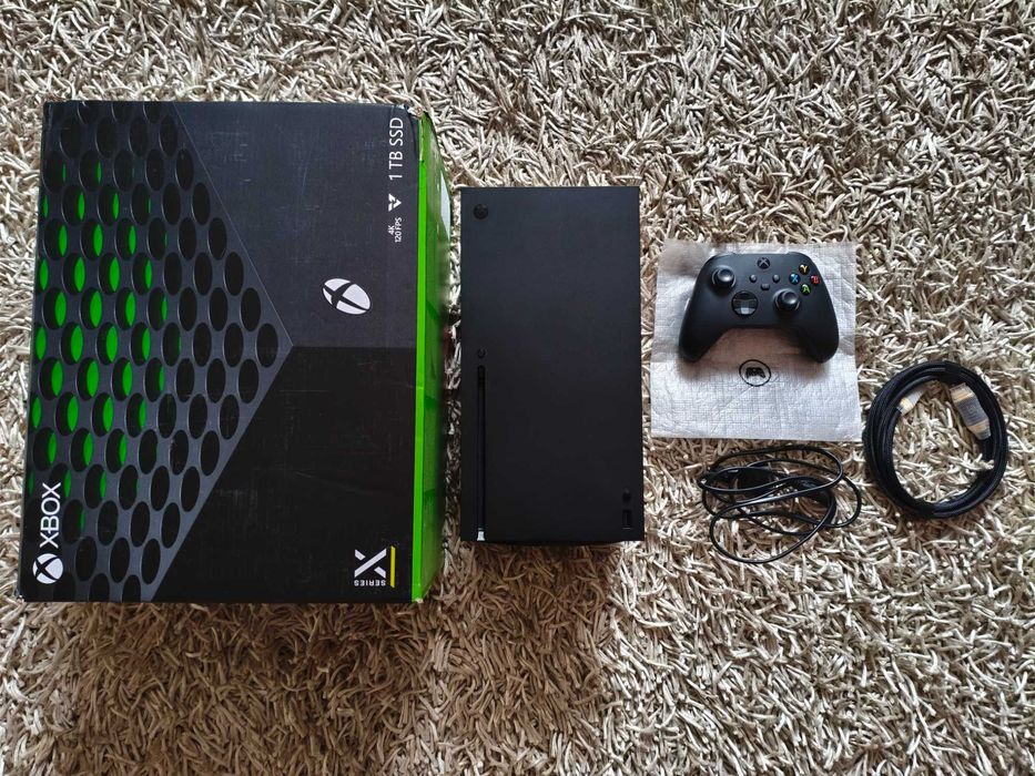 Konsola Microsoft Xbox Series X 1 TB z napędem GWARANCJA 06.2028