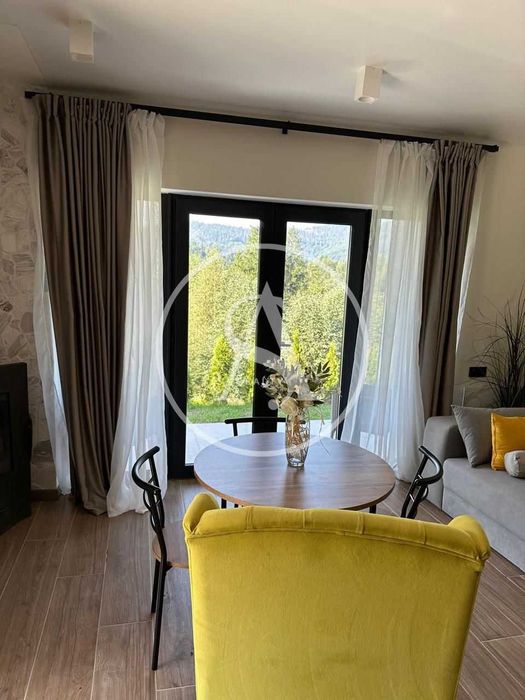 Сучасний будинок в котеджному містечку в Карпатах Славське (Славсько)