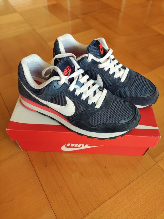 Buty NIKE MD RUNNER, rozmiar 37.5