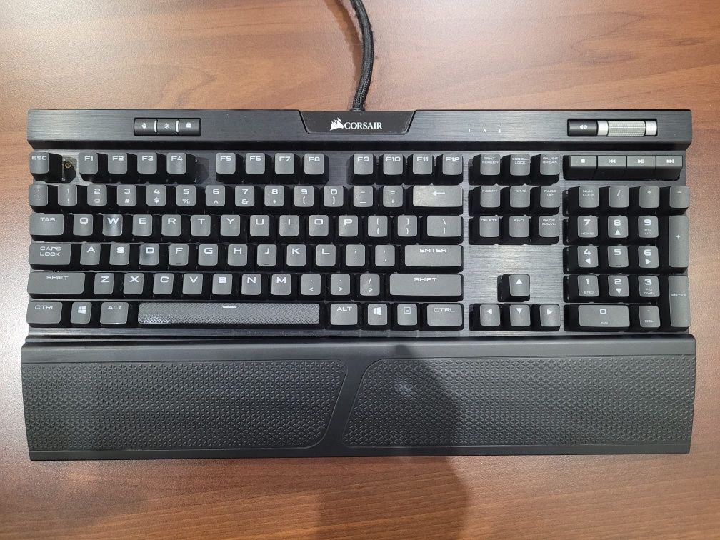 Klawiatura Corsair K70 RGB MK.2 Mechanical Gaming Keyboard