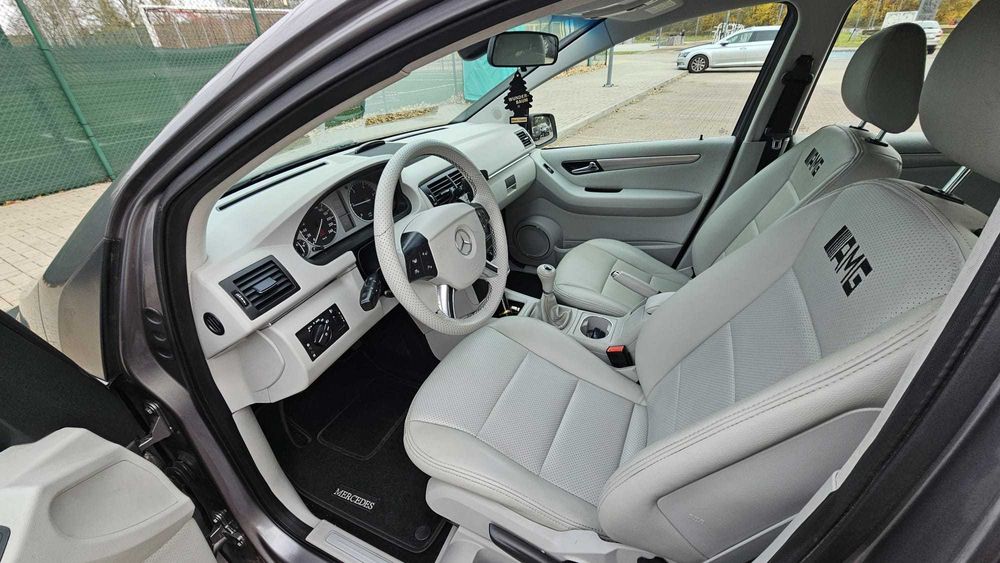 Mercedes B180 CDI 2.0 109 KM  | Skóry AMG | Manual 6 biegów | Zadbany