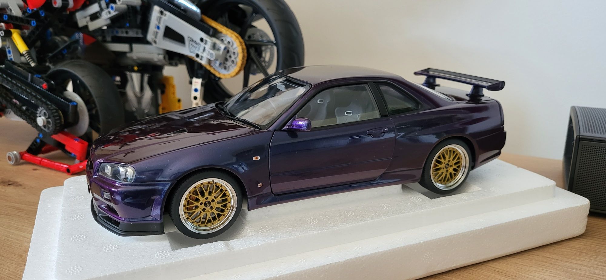 Nissan gtr skyline r34 autoart