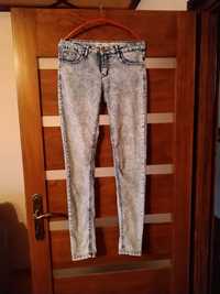 Spodnie damskie FB Sister Skinny rozm S 73%cotton stan bardzo dobry