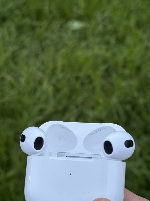 Sprzedam słuchawki AirPods 3