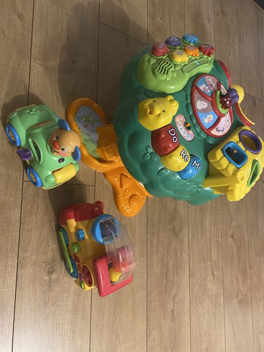Zabawki interaktywne piesek fisher price