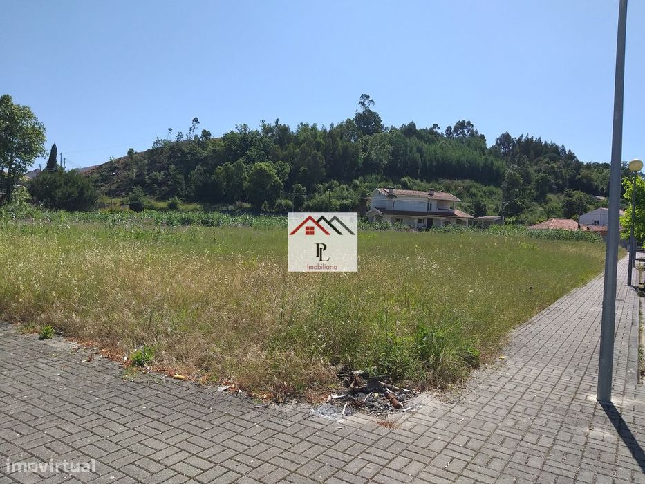 Venda de 12 Lotes de Terreno Urbanos, para construção de moradias |