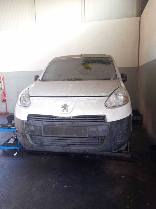 Frente completa Peugeot Partner 1.6 hdi 2013