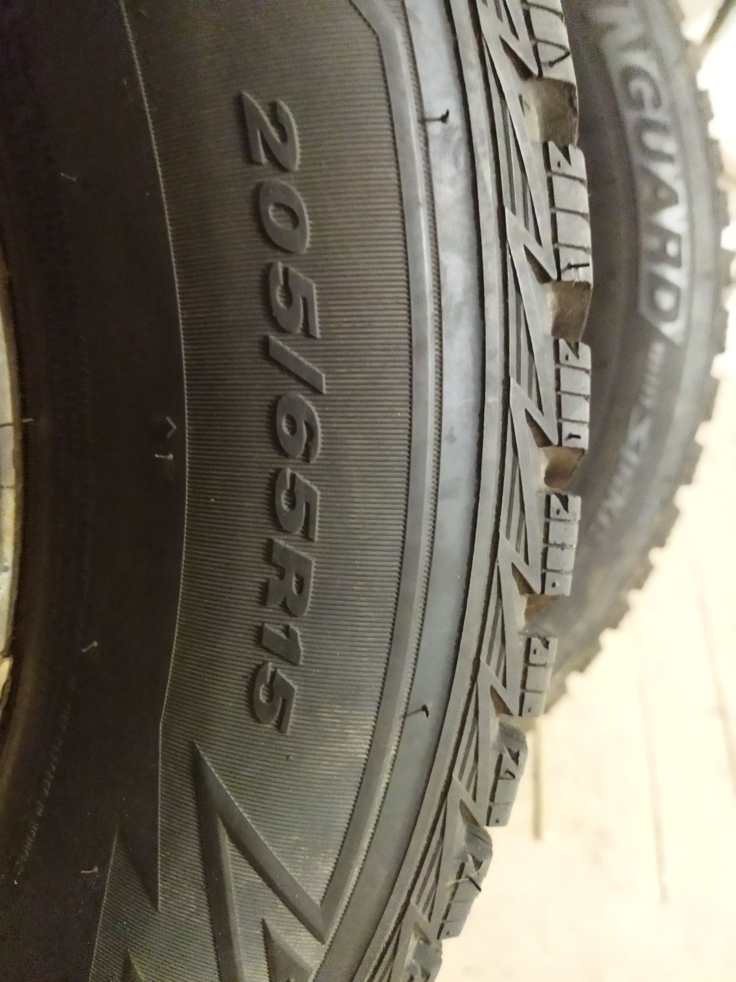 4шт Шини Winguard Win Spike 205/65r15 зима