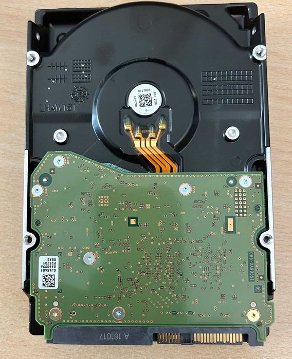 Жорсткі диски для сервера 8TB WDC HGST 0F27358