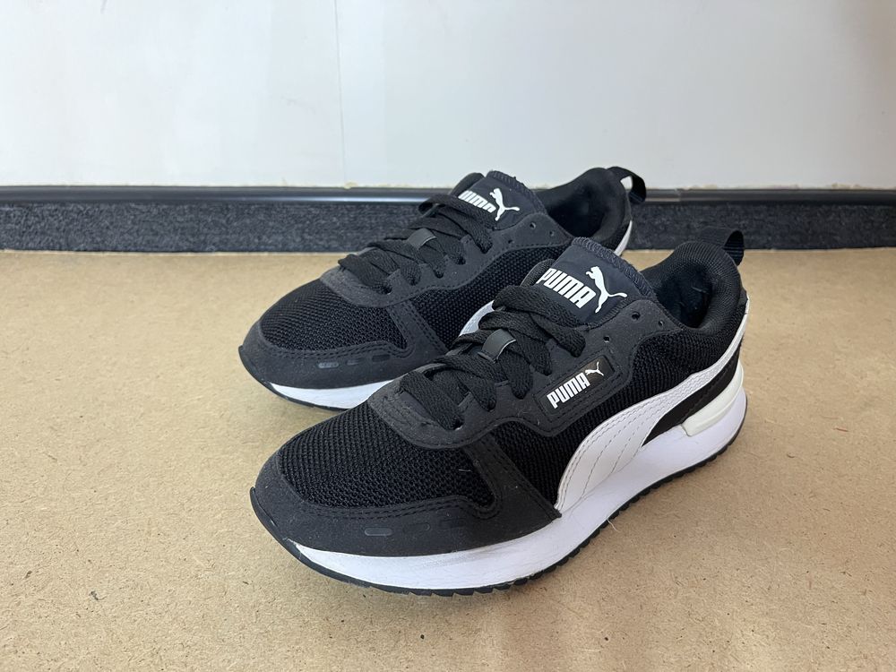 Жіночі кросівки Puma R78 (37.5 - 23.5см)