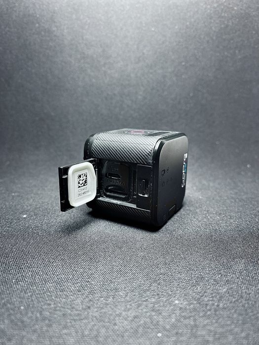 Продам камеру «GoPro hero 5 session+шлем на голову+водонепроницаемый ч