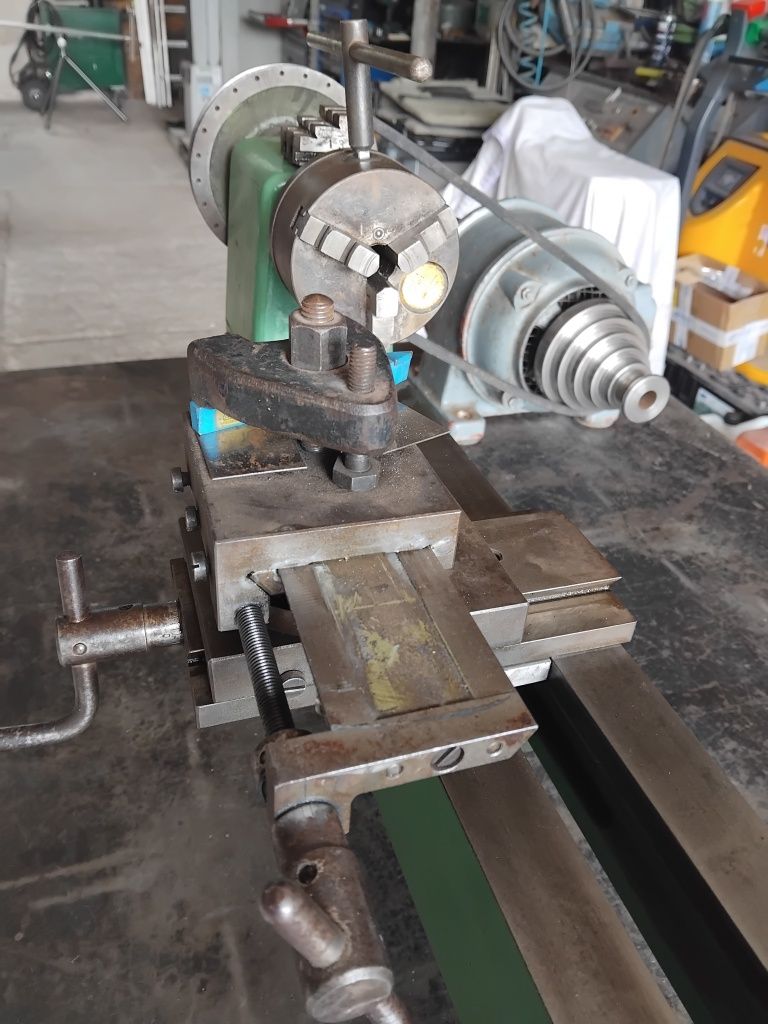 Tokarka do metalu DM 180