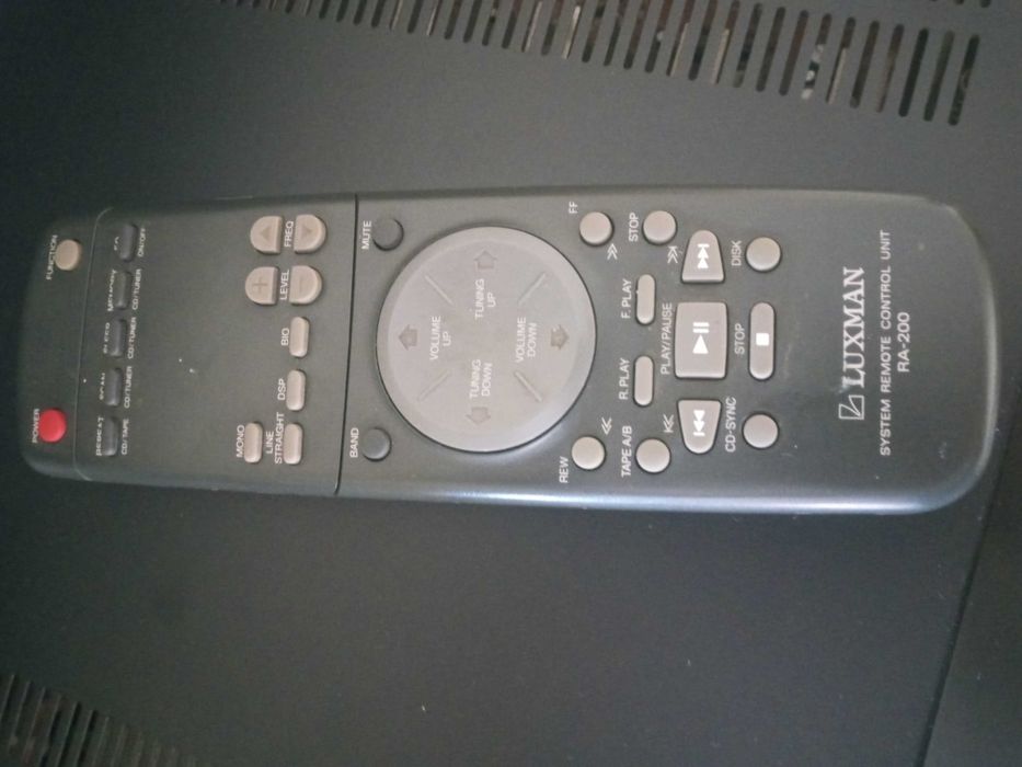 Amplificador Luxman A-215