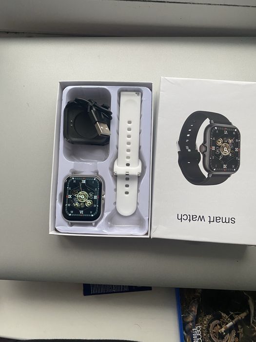 Багатофунціональний смарт годинник