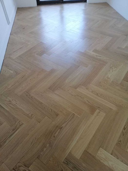 Паркетна дошка інженерна 2-шарова "англійська ялинка"