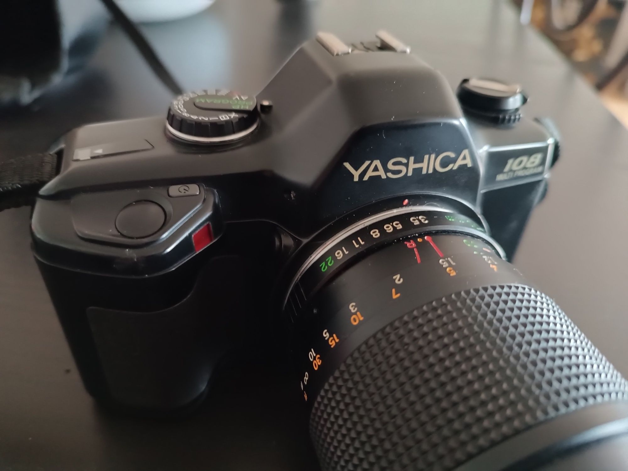 Yashica  108 SLR MULTI PROGRAM