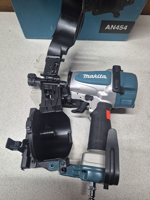 Makita Gwoździarka Pneumatyczna