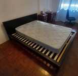 Vende-se cama castanha com colchão