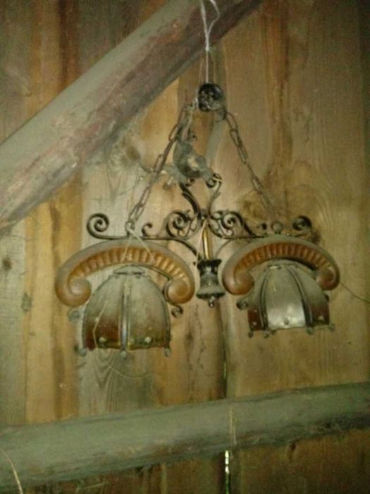 Żyrandol starodawny zabytkowy w ciekawej formie