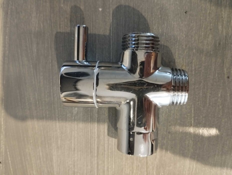 zawór trójdzielny do panelu prysznicowego 3x0,5