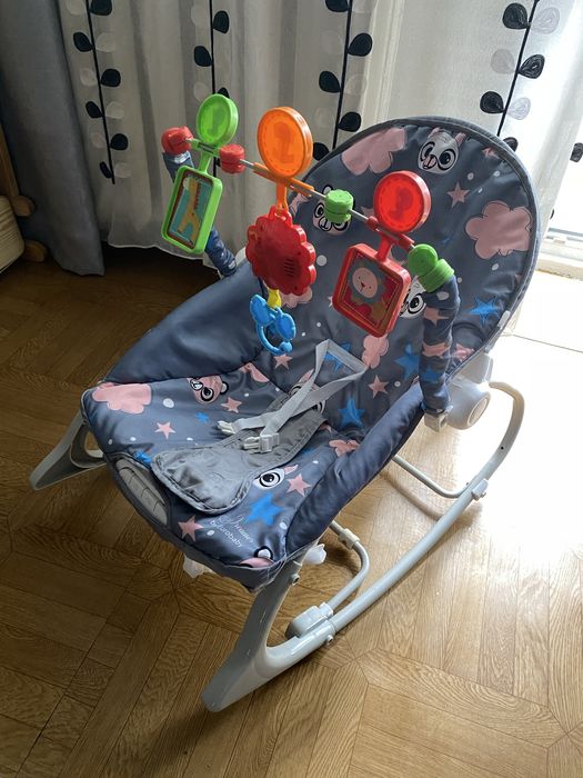 Шезлонг-гойдалка для немовлят