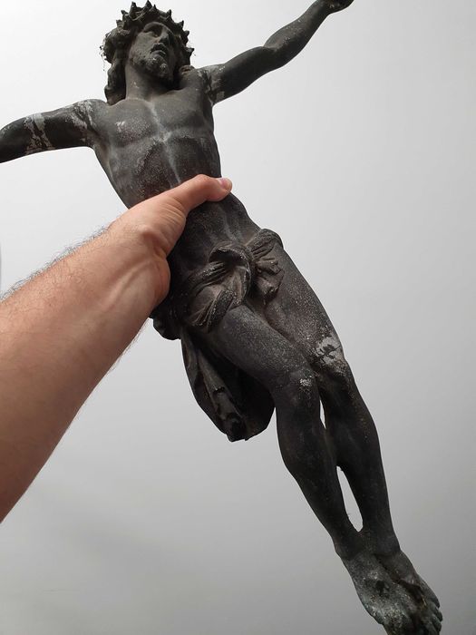 Sprzedam XIX-wieczny odlew Pana Jezusa – piękny wyrób sakralny