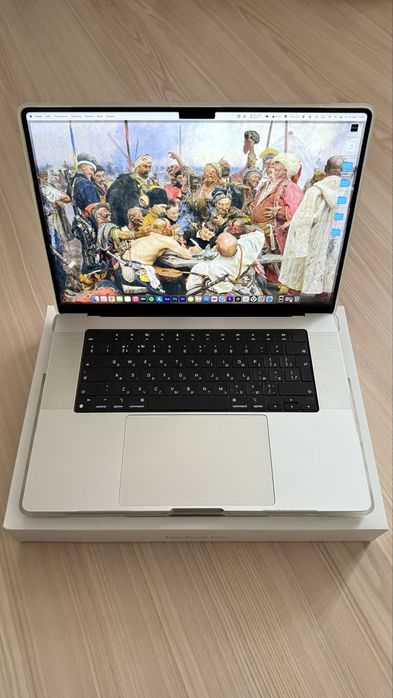 MacBook Pro 16″ (2023) M2 Max / 32ГБ / 1ТБ / 38 GPU