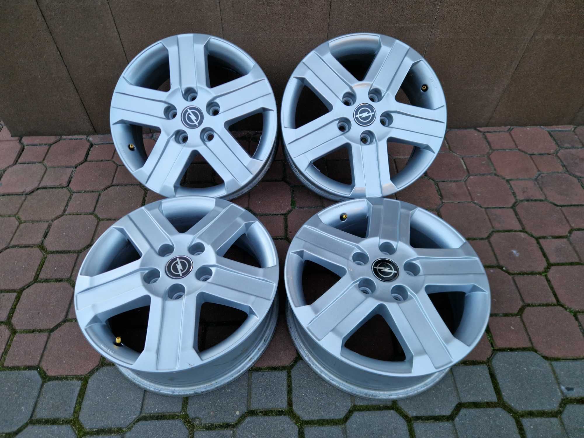 Felgi aluminiowe OPEL ANTARA Captiva 5x115 ET45 6J Używane