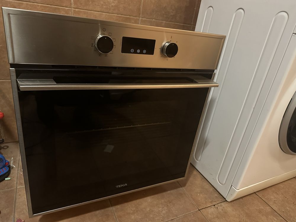 Forno embutido Teka — Seminovo, usado apenas 1 vez