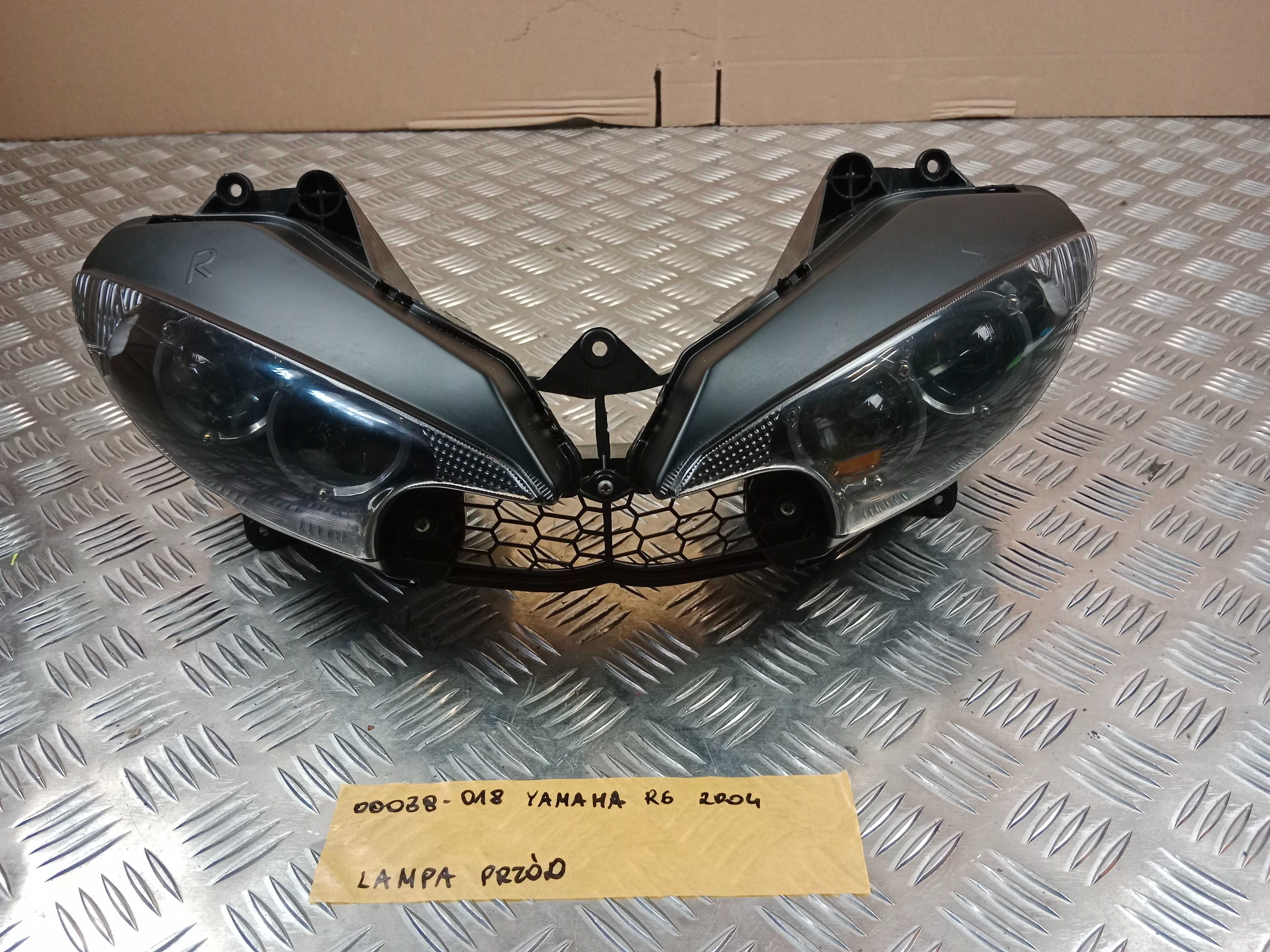 Yamaha R6 Lampa Przód Przednia Reflektor Przedni 03-05