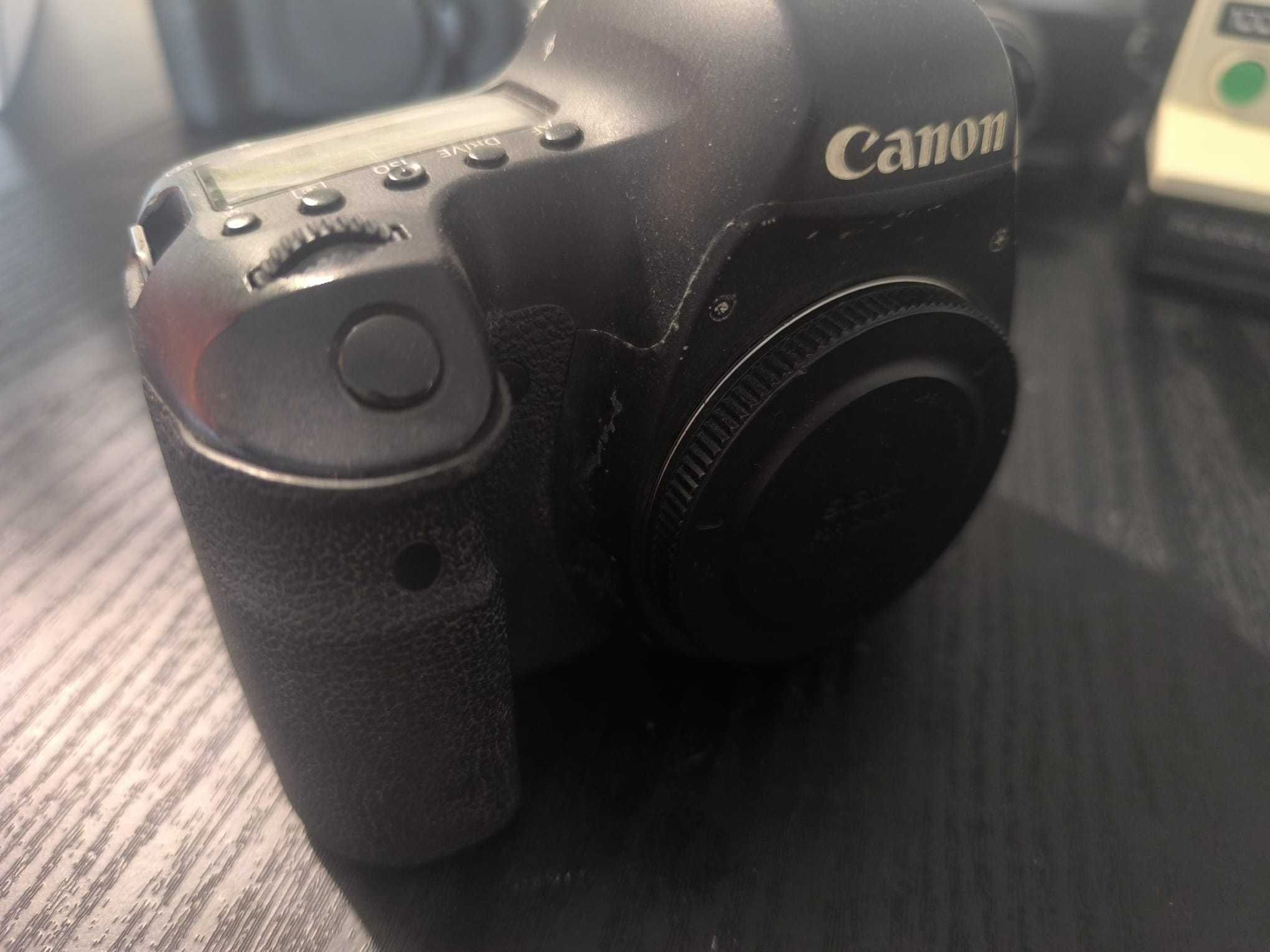 Vendo Canon EOS 6D em bom estado de funcionamento.