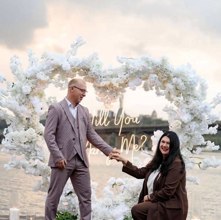 Ведучі,музичний супровід,,dj,виїздне еараоке