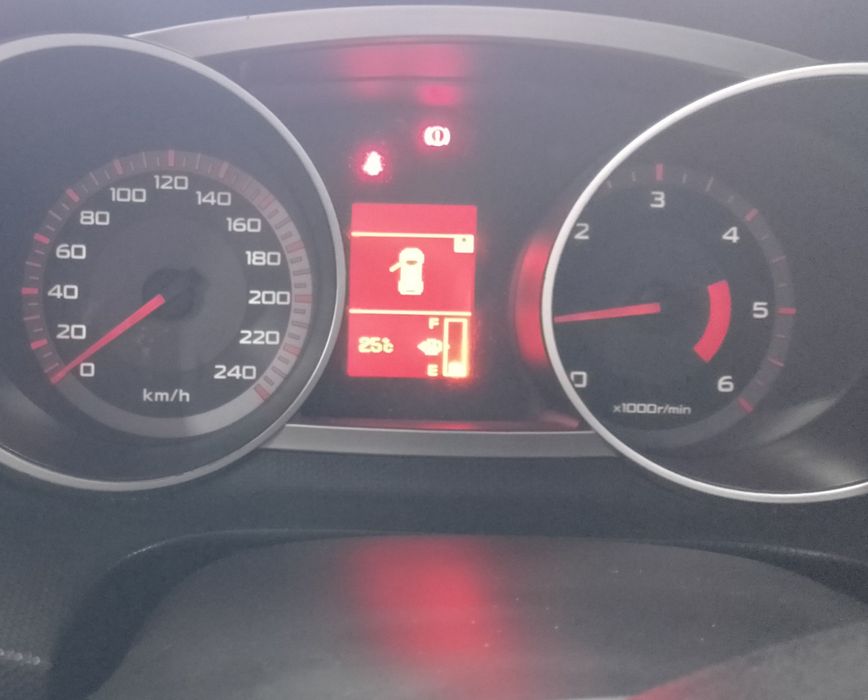 Mitsubishi Outlander peças