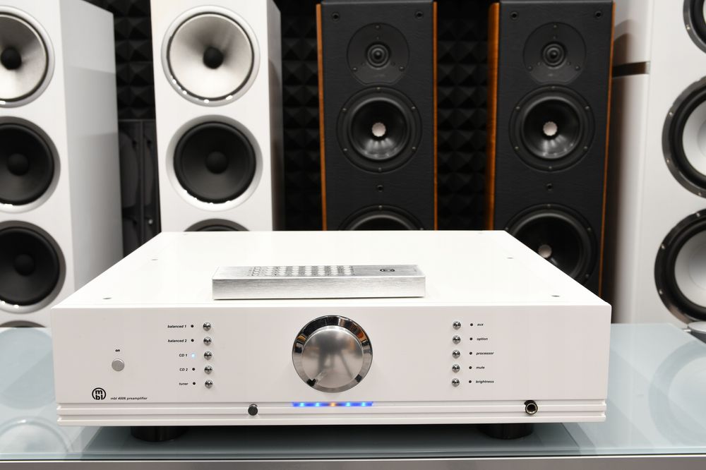 Zadbany przedwzmacniacz MBL 4006 stereo pre w doskonałym stanie!