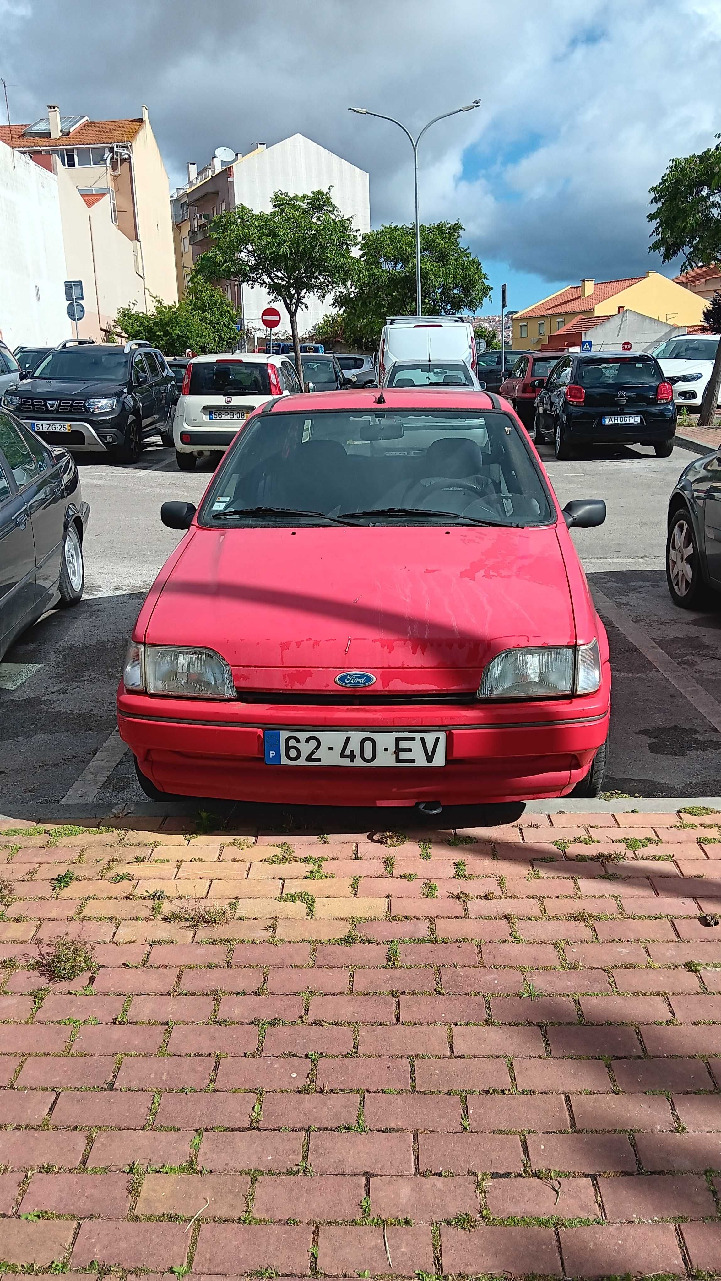 Ford Fiesta 1.1 Vende-se