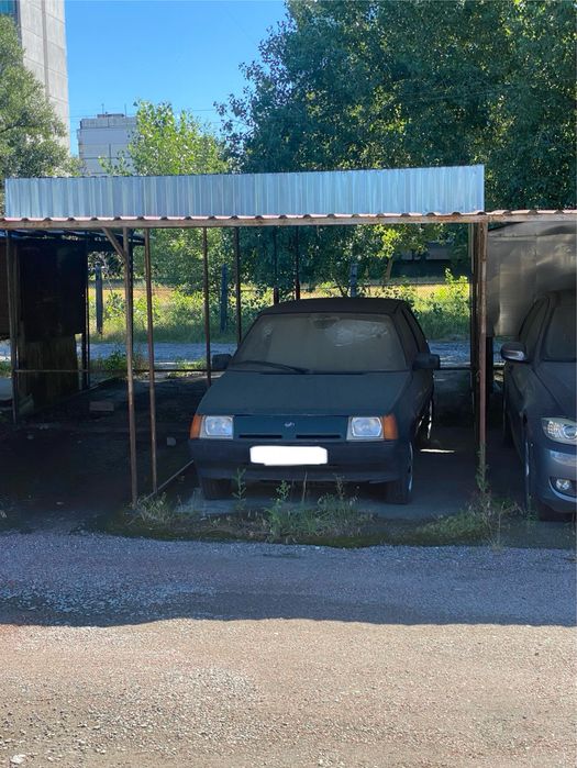 Гараж (місце на стоянці з навісом), вул. Богатирська, завод Оболонь