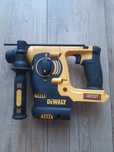 Mlotowiertarka Dewalt DCH 253