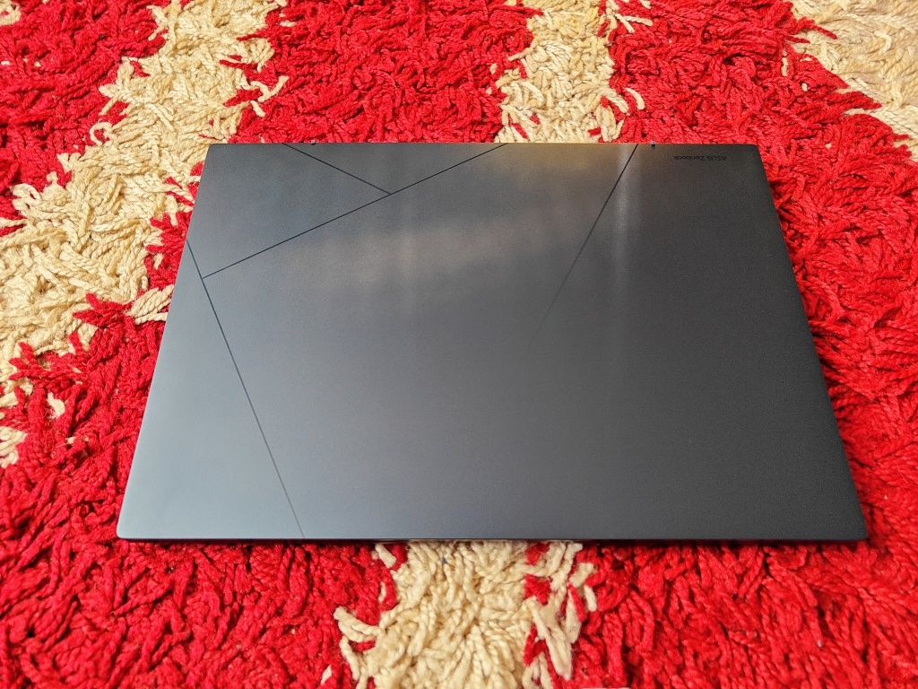Laptop Asus Q409Z OLED 2.8K i5 8GB DDR5 256 SSD