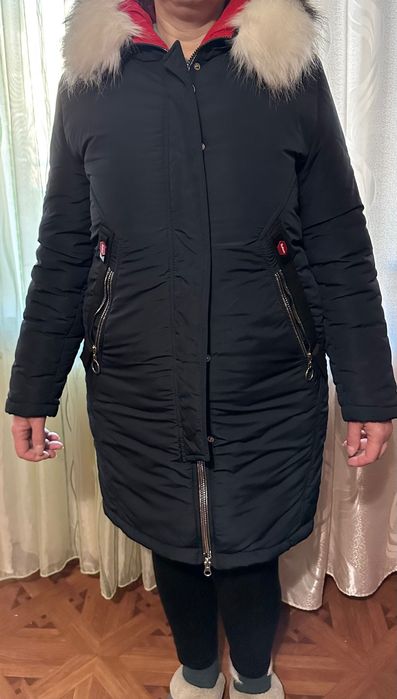 Зимовий теплий  пуховик розмір 48