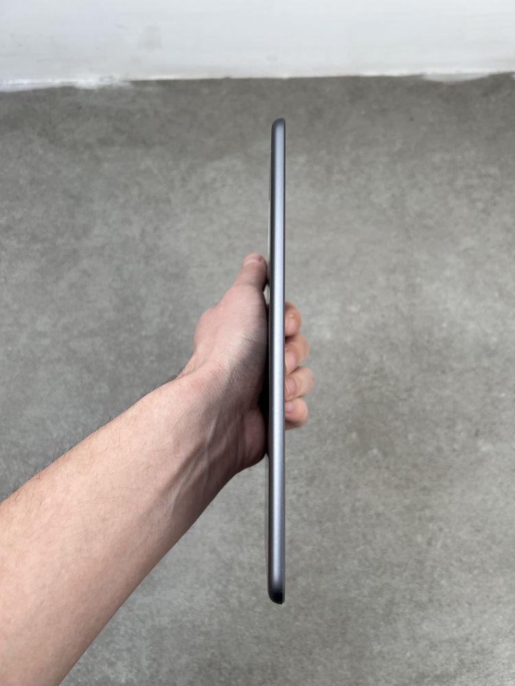 370$ iPad mini 7.9` 256gb (2019) 5gn MUXM2 + LTE IДЕАЛ