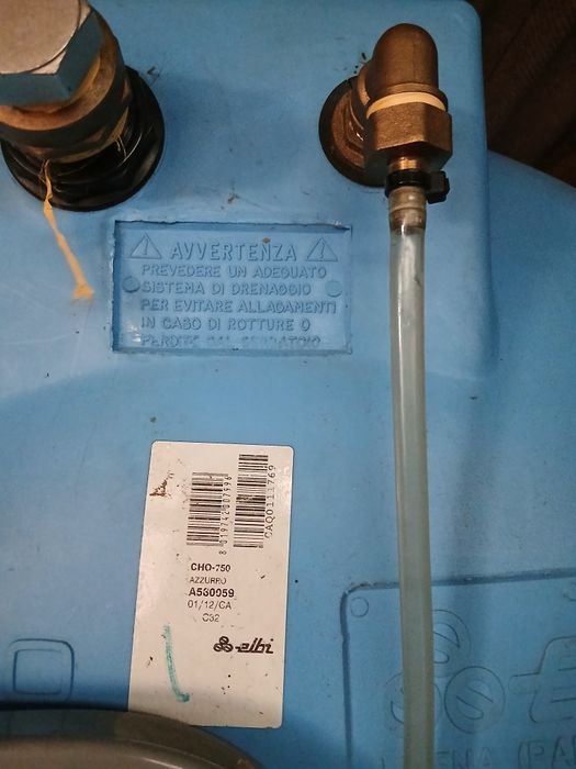 Цистерни бочки ємності для води