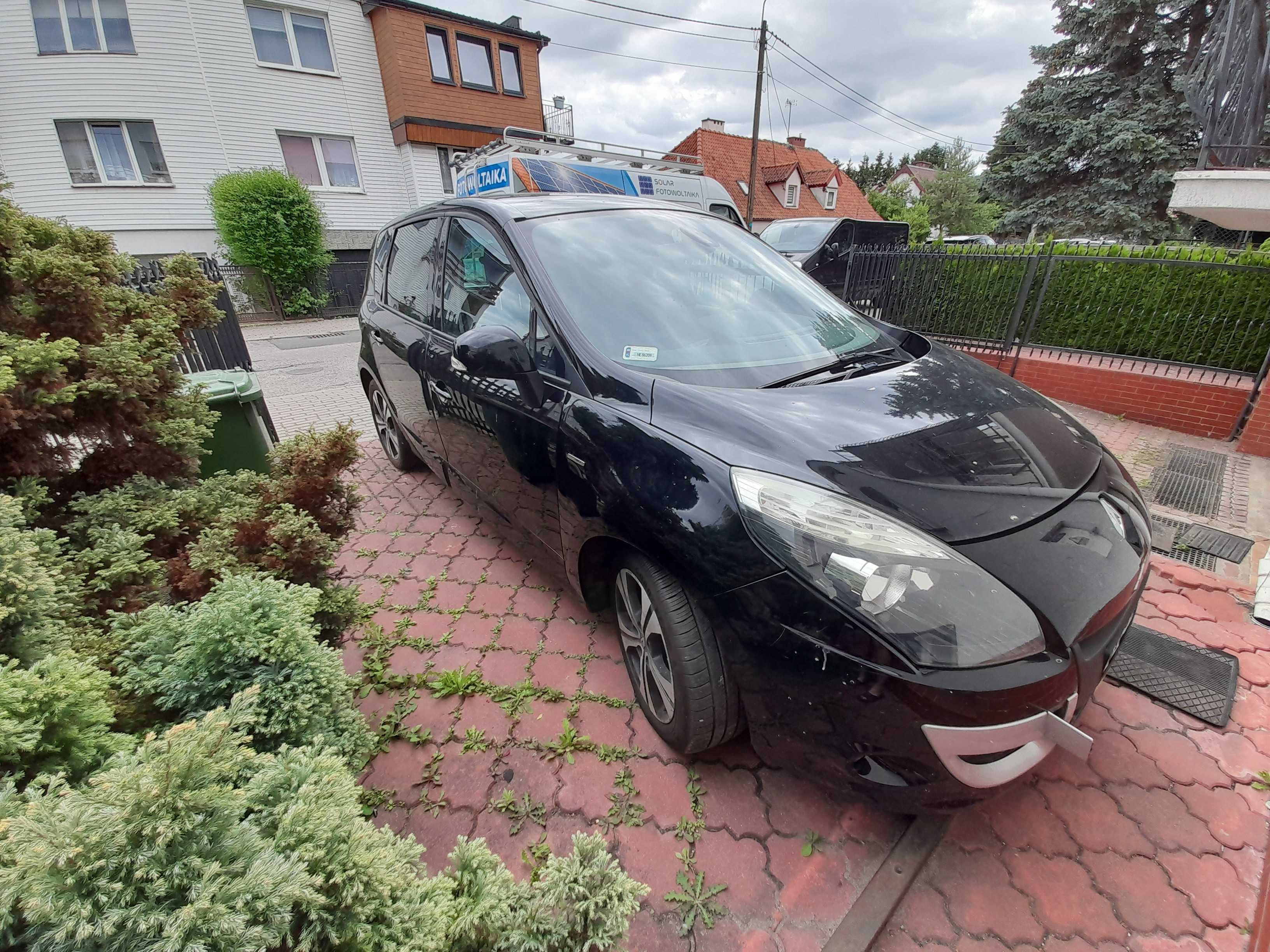 Renault scenic III 2011r. do remontu rozrząd.