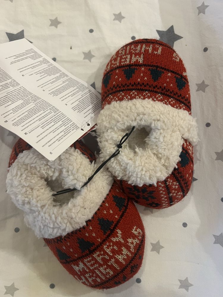 Nowe kapcie swiateczne r. 22/23